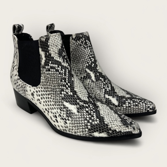 Blondo Womens Snakeskin Waterproof Ankle Bootie Pointed Chelsea Boots Sz 9M Fall - Picture 1 of 15